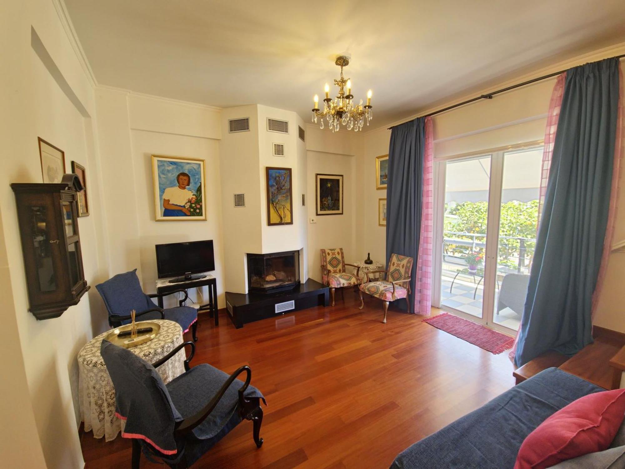 Holiday home Virginia's Art House Porto Rafti